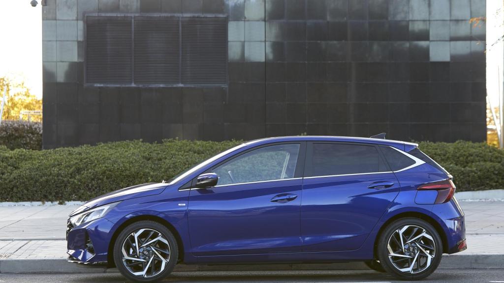 Este nuevo Hyundai i20 puede incorporar un sistema de hibridación ligera.