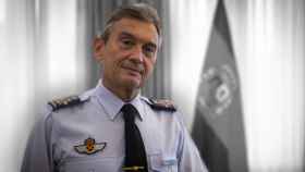 El Jefe del Estado Mayor de la Defensa, el general del Aire Miguel Ángel Villarroya, en su despacho.