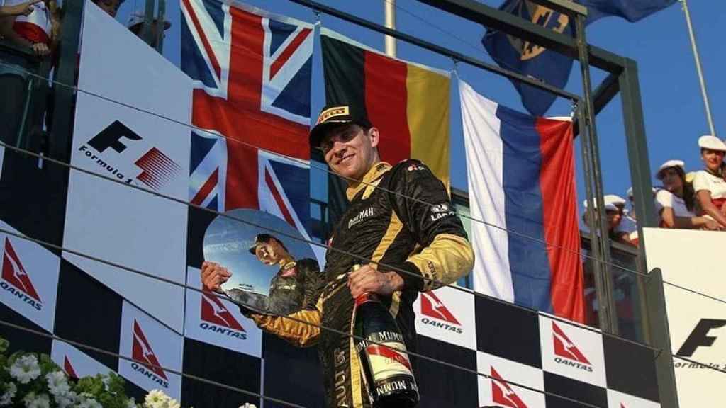 Petrov celebra su podio en la Fórmula 1