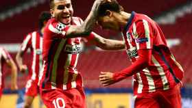 Joao Félix y Correa celebran un gol con el Atlético de Madrid