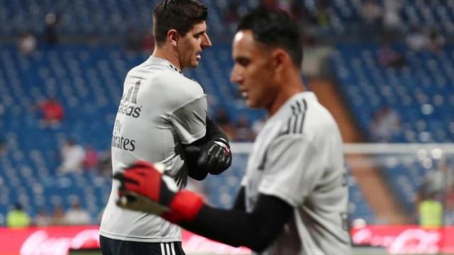 Courtois y Keylor Navas entrenando con el Real Madrid