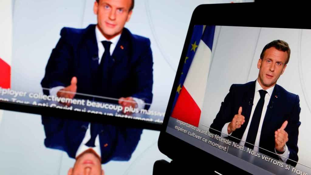 Emmanuel Macron durante la intervención televisiva donde ha anunciado el nuevo confinamiento de Francia.