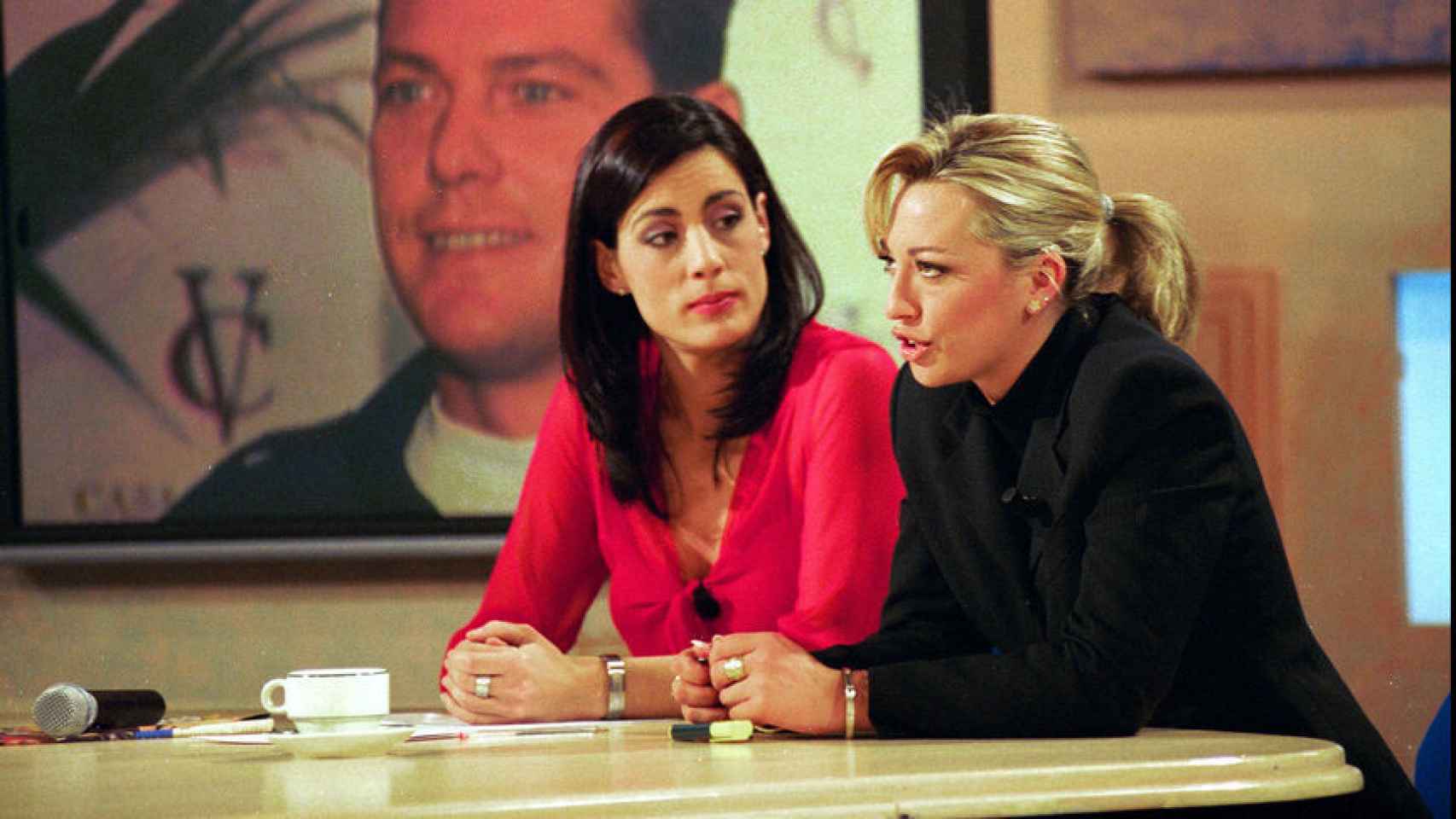 Alicia Senovilla entrevista a Belén Esteban en el año 2001.