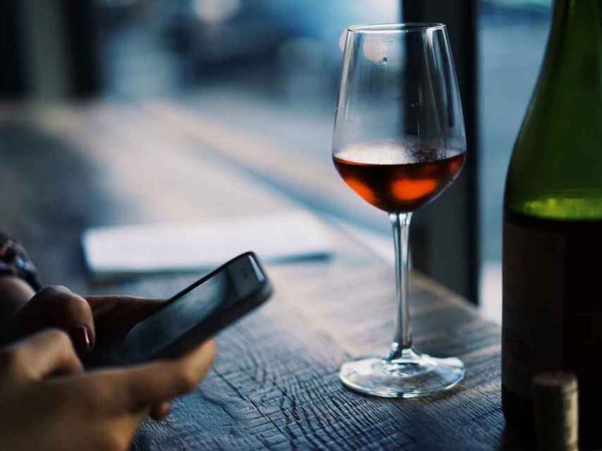 La venta de vino online no ha dejado de crecer desde el confinamiento.