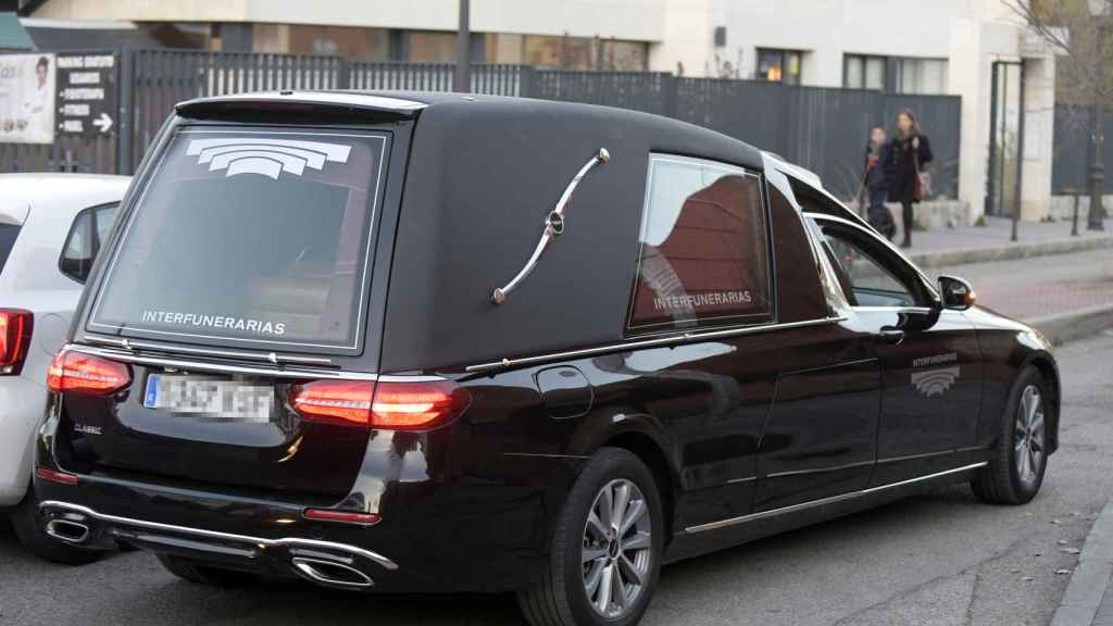 Así era el coche fúnebre que trasladó los restos mortales de doña Pilar de Borbón.