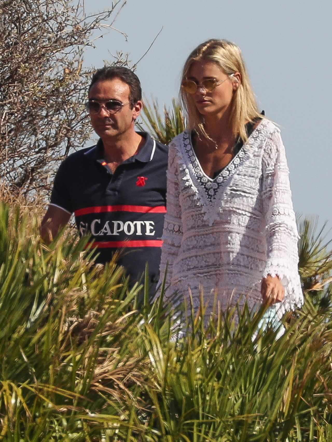 Enrique Ponce y Ana Soria, de paseo en Almería.