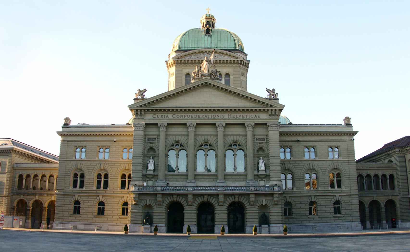 Bundeshaus (Palacio Federal de Suiza).