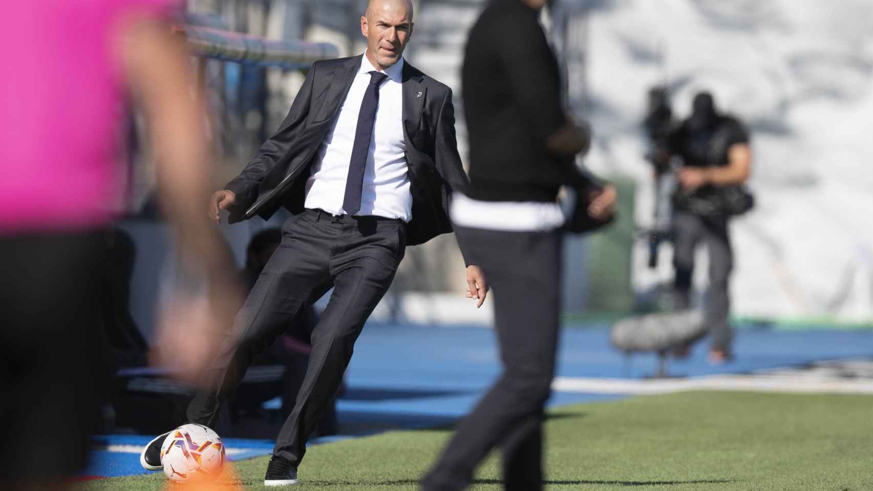 Zinedine Zidane, durante el partido de La Liga ante el Huesca