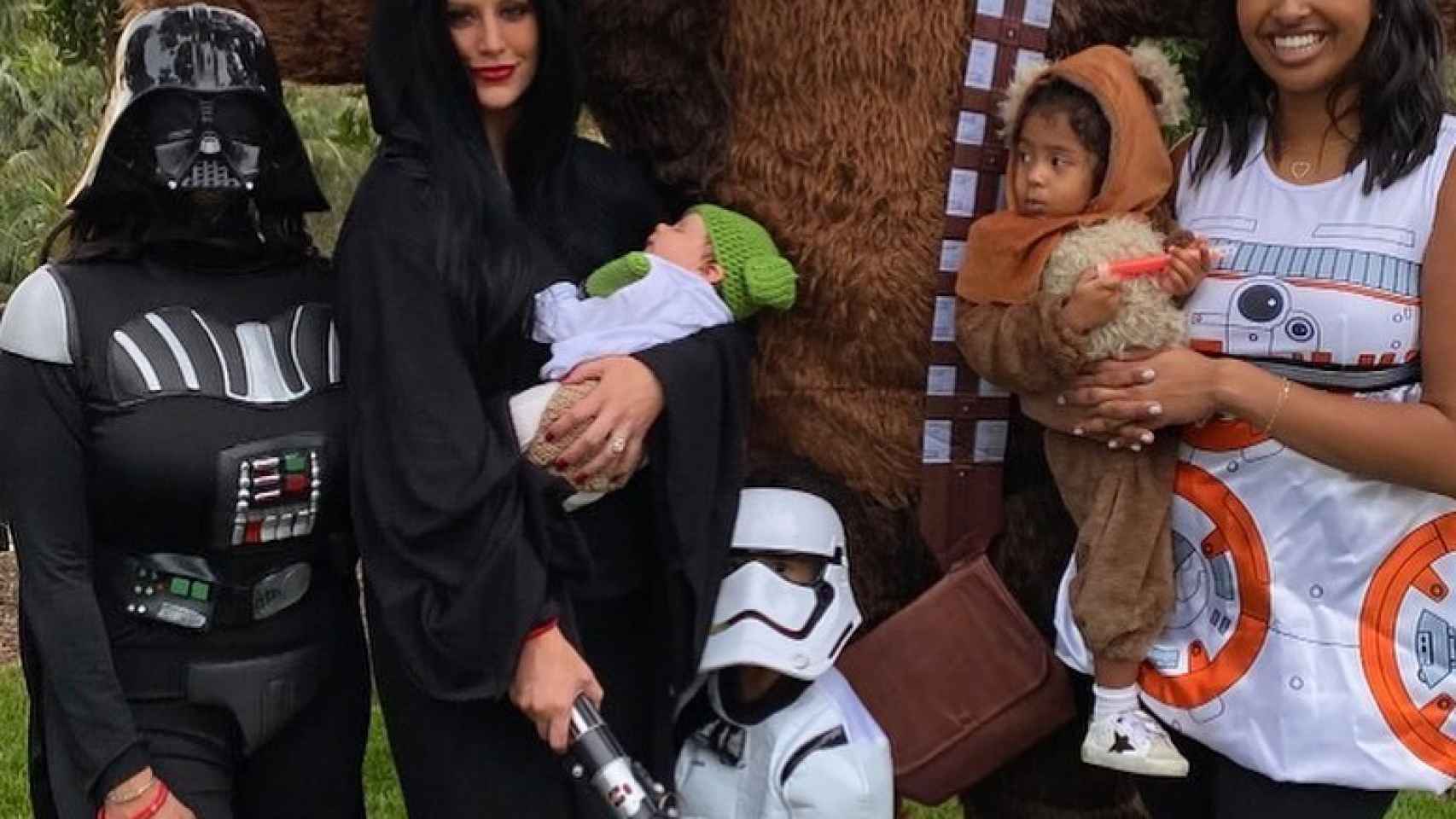 Pau Gasol y la familia Bryant en Halloween