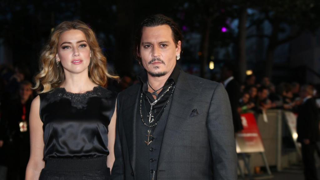 Johnny Depp y Amber Heard en Londres.