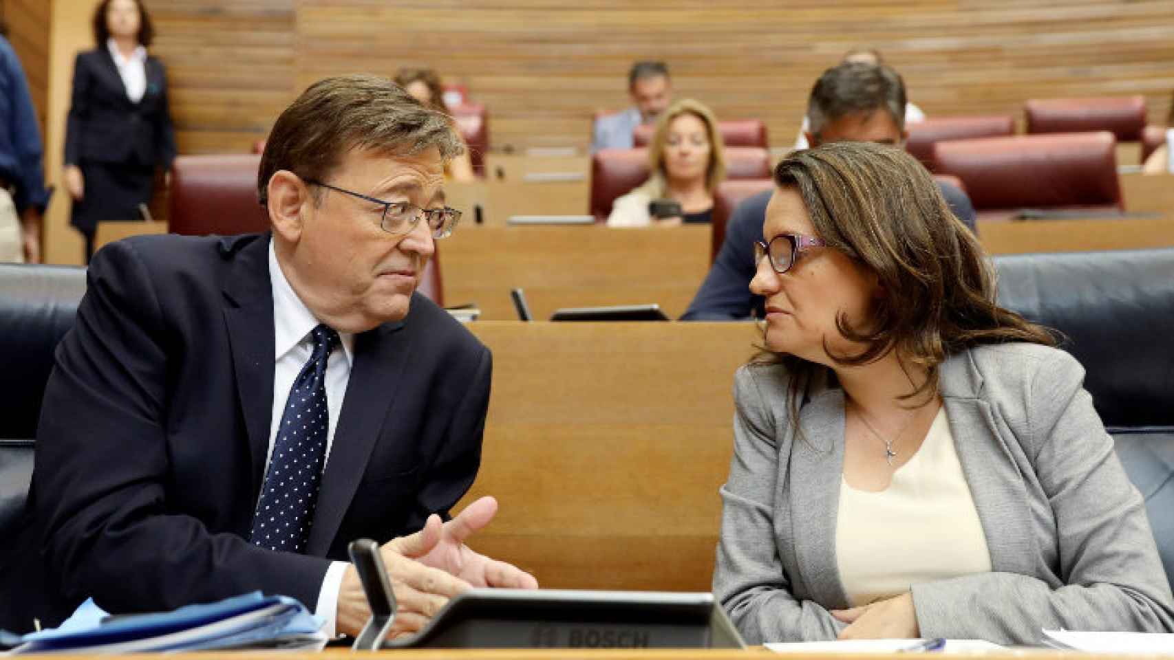 Ximo Puig y Mónica Oltra, en 'Les Corts Valencianes'.