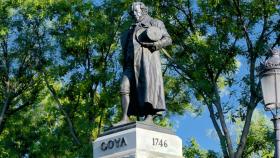 goya-estatua