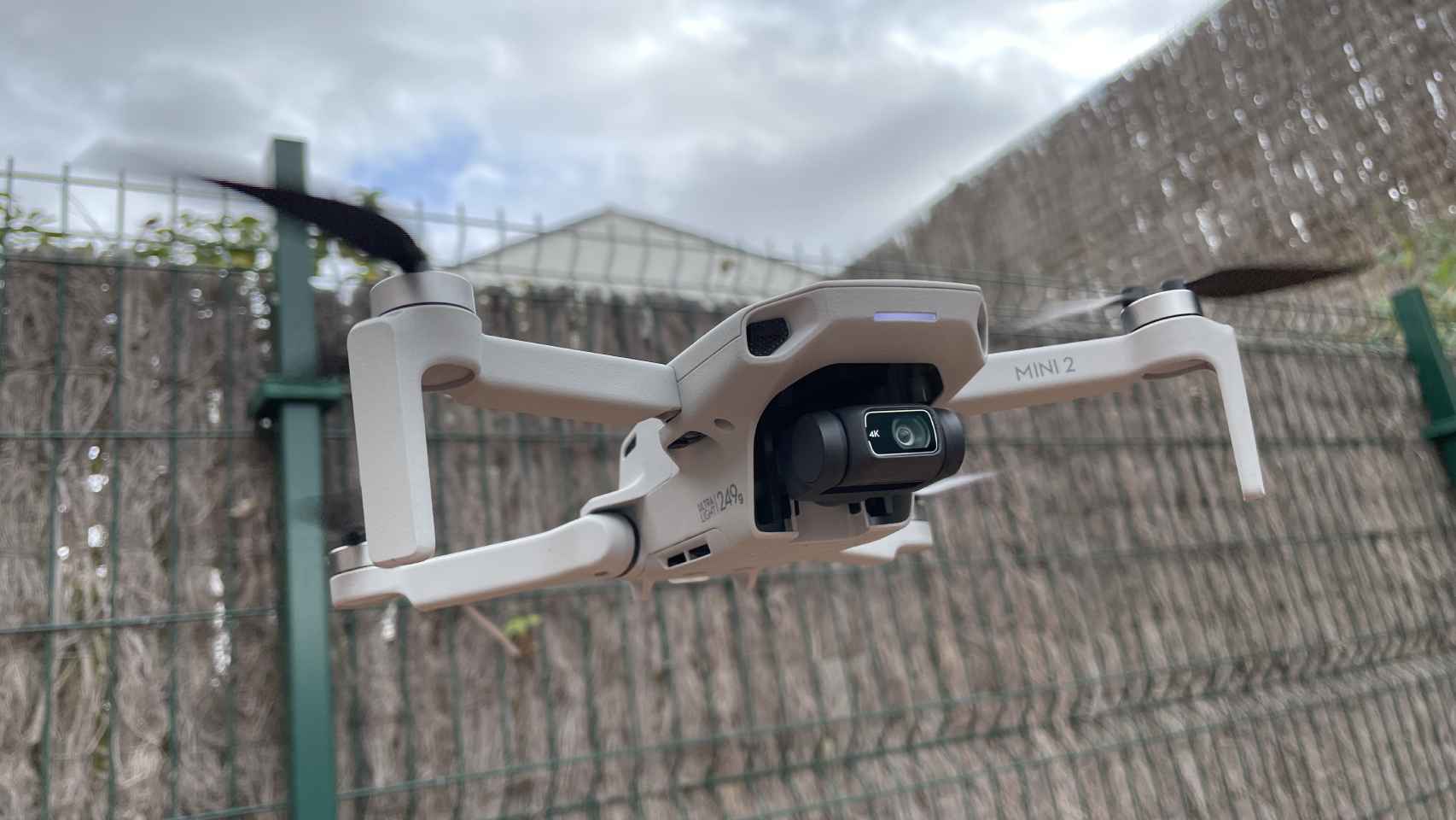 Probamos el DJI Mini 2, un dron 4K tan pequeño que lo puedes volar en ciudad