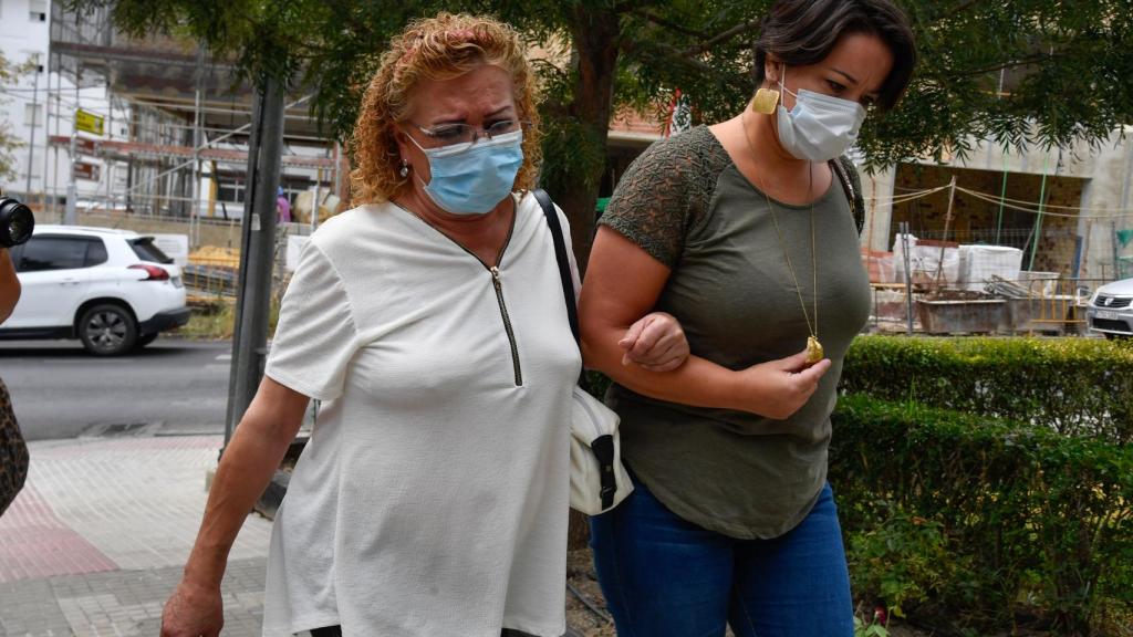Camila Naranjo, rota de dolor, el día del entierro de Humberto.