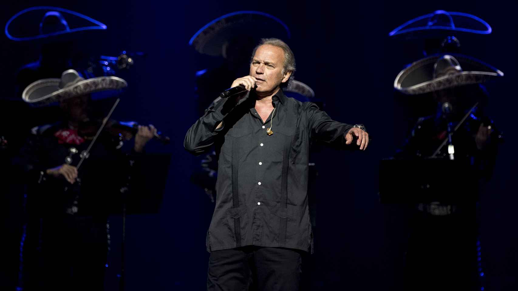Bertín Osborne comenzó su carrera como cantante hace cuatro décadas.