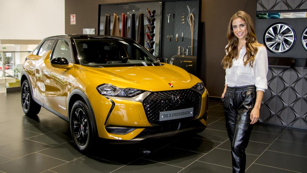 Lucía Villalón, reportera de DAZN, es embajadora de la marca DS.