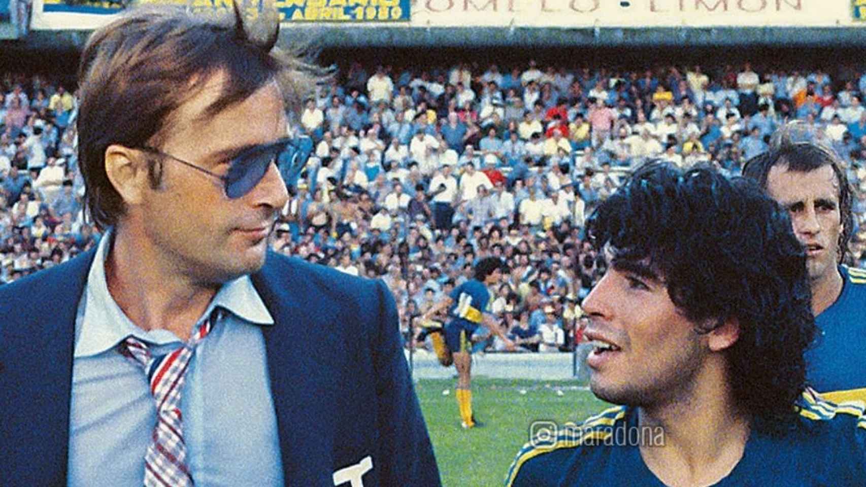 Maradona antes de un partido con Boca Juniors