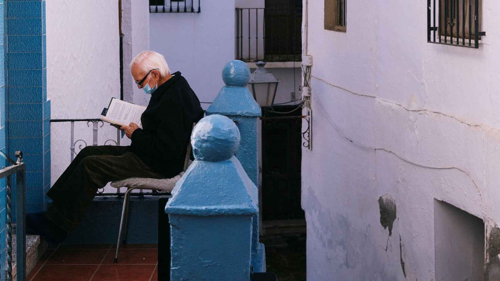 Un vecino de Almáchar, Málaga.