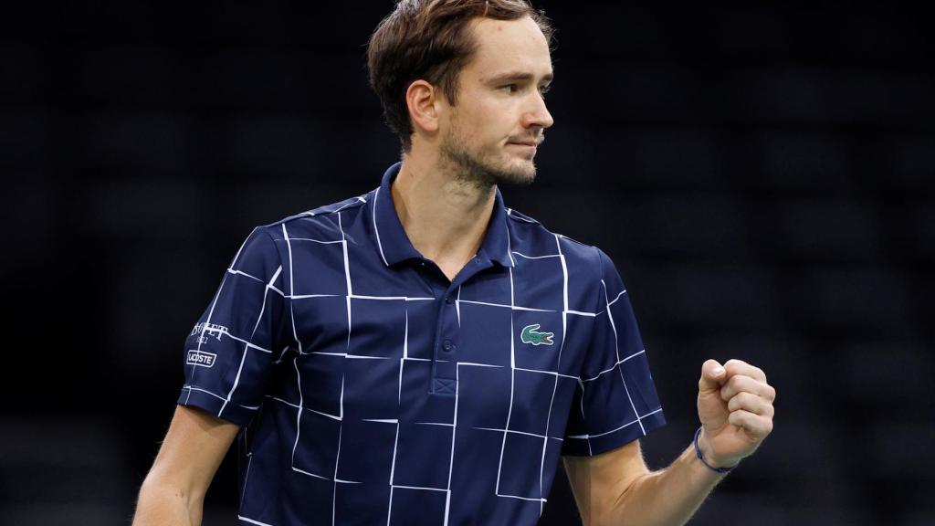 Medvedev celebra su victoria frente a Zverev