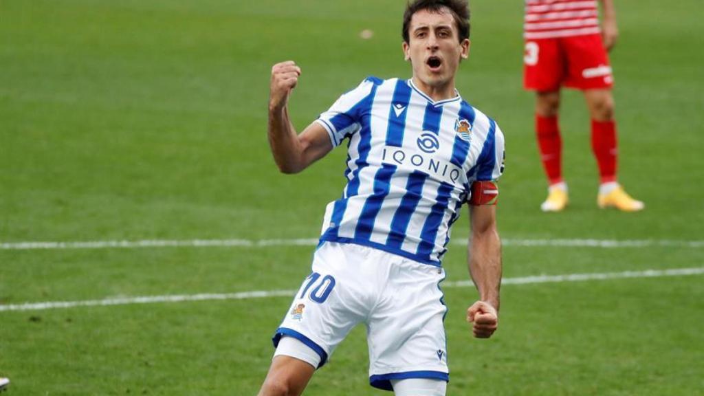 Mikel Oyarzabal celebra su gol con la Real Sociedad