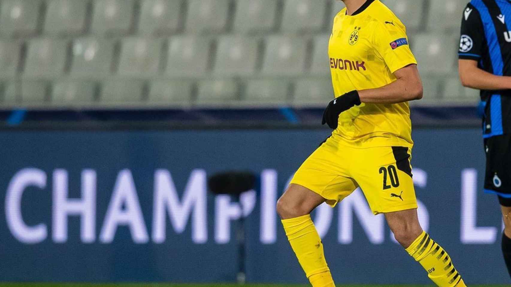 Reinier Jesús, en un partido con el Borussia Dortmund. Foto: Instagram (reinier.jesus)
