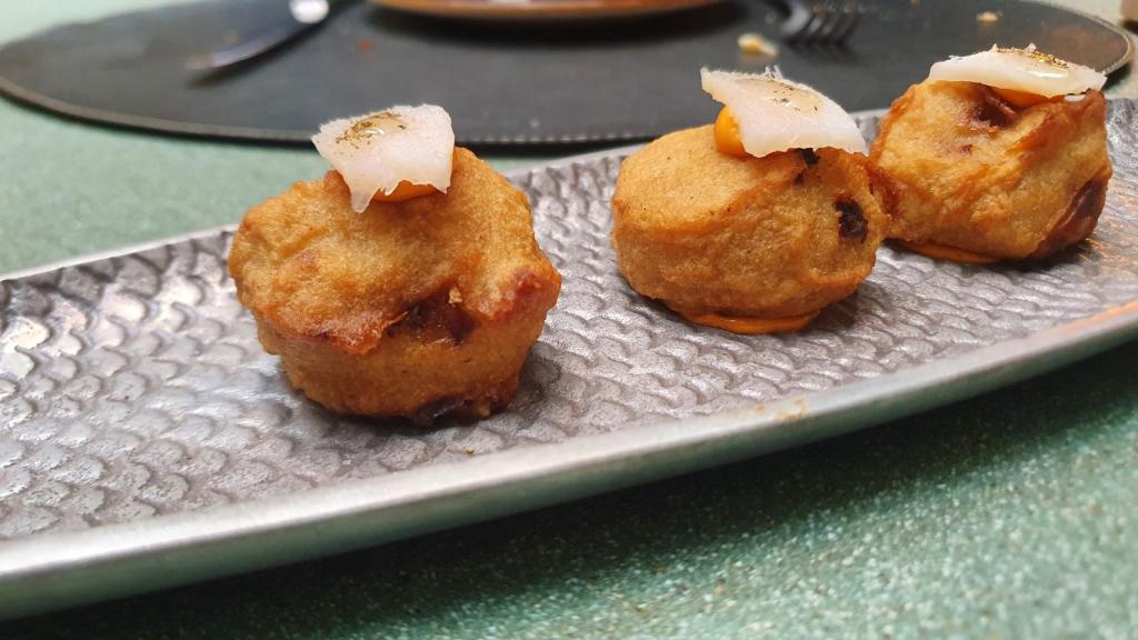 Buñuelos de bacalao ajoarriero
