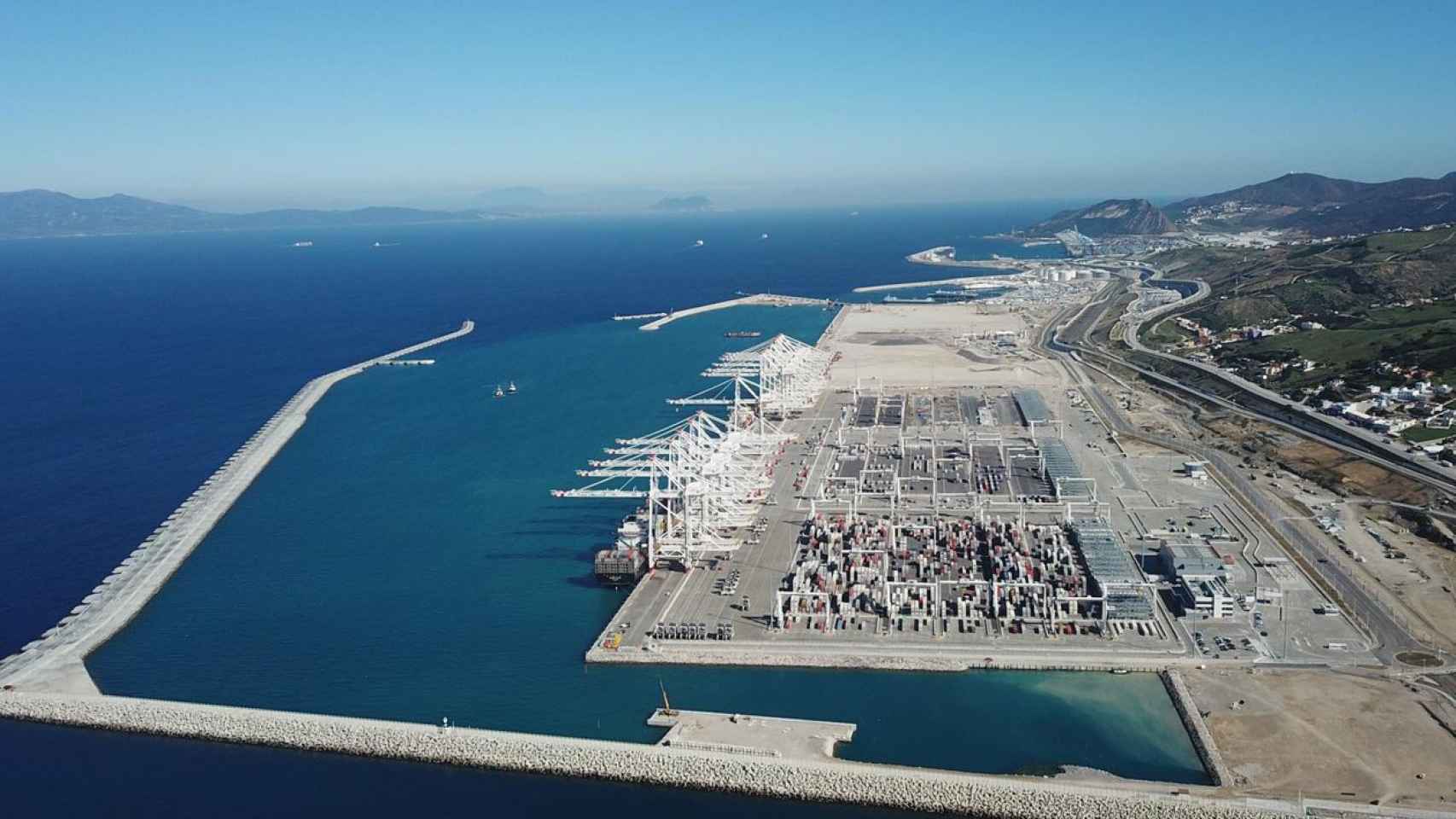 Vista aérea del puerto Tánger Med.