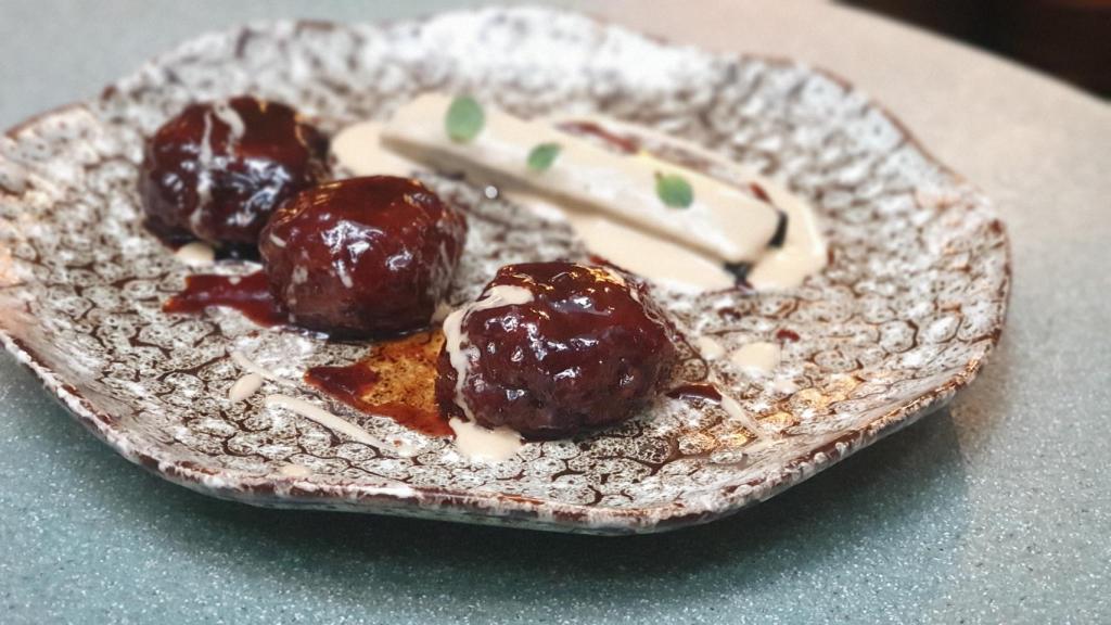 Filetes Rusos con canelón de trompetas