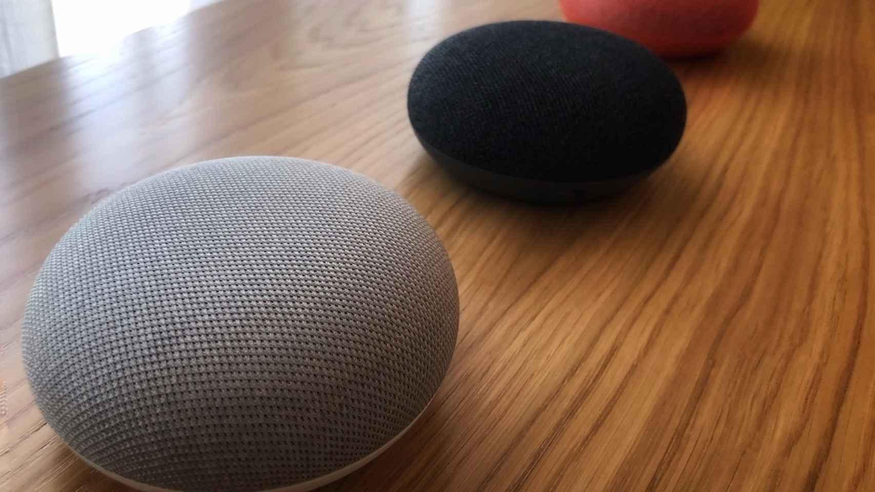 Google Nest Mini - Altavoz inteligente para cualquier habitación