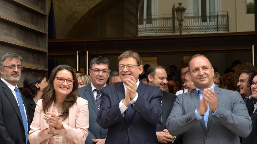 Mónica Oltra, Ximo Puig y Rubén Martínez Dalmau, líderes del tripartito valenciano. EE