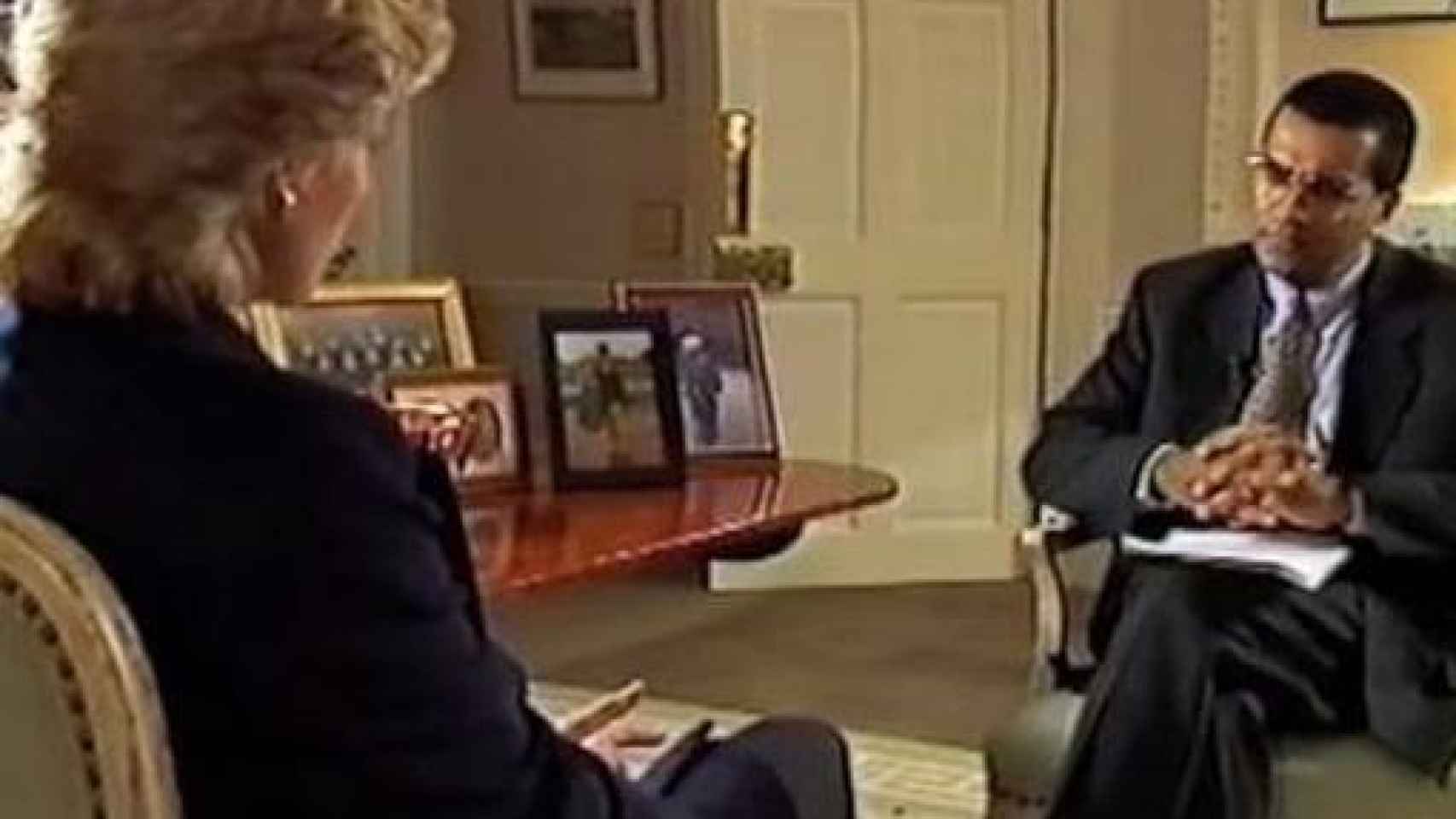 Diana de Gales y Martin Bashir durante la famosa entrevista.
