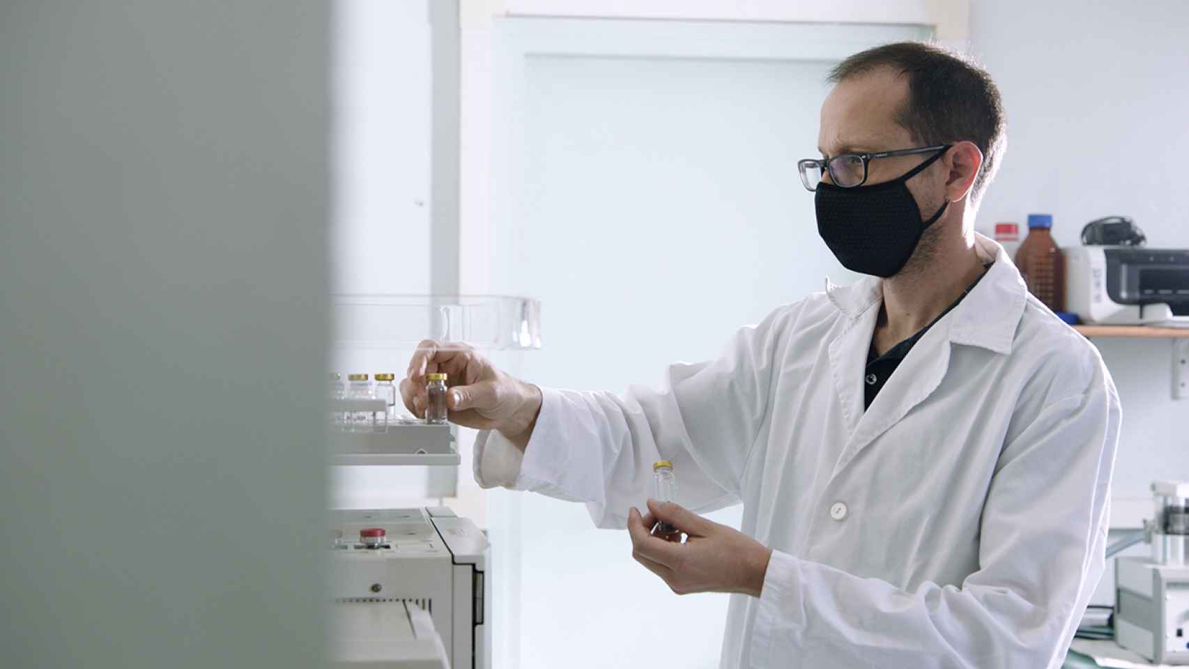 Esta biomembrana antitumoral fabricada con nanofibras se ha implantado de forma segura en un paciente