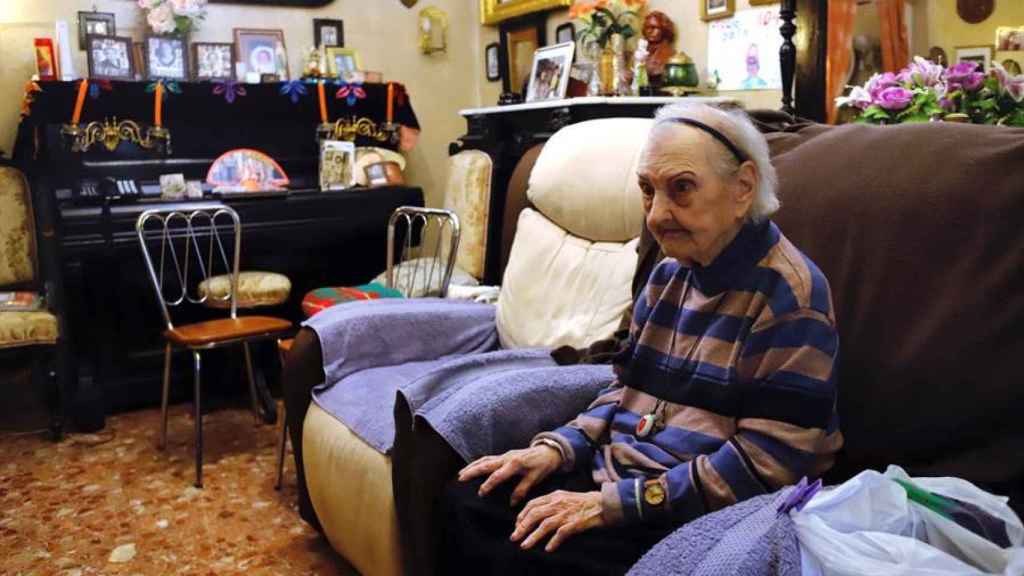 María Luisa, la maestra de 106 años, en su casa de Murcia.