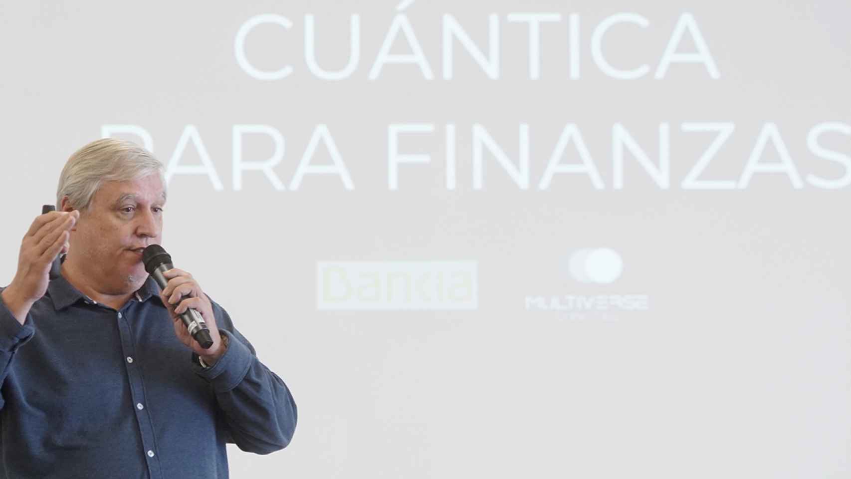 Alfonso Rubio-Manzanares, cofundador de Multiverse, en un evento de Bankia Fintech by Innsomnia.