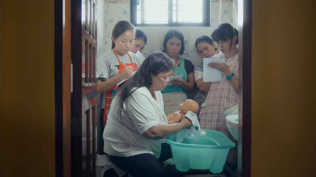 El drama de las filipinas que trabajan en hogares extranjeros: explotación, vejaciones y abuso sexual