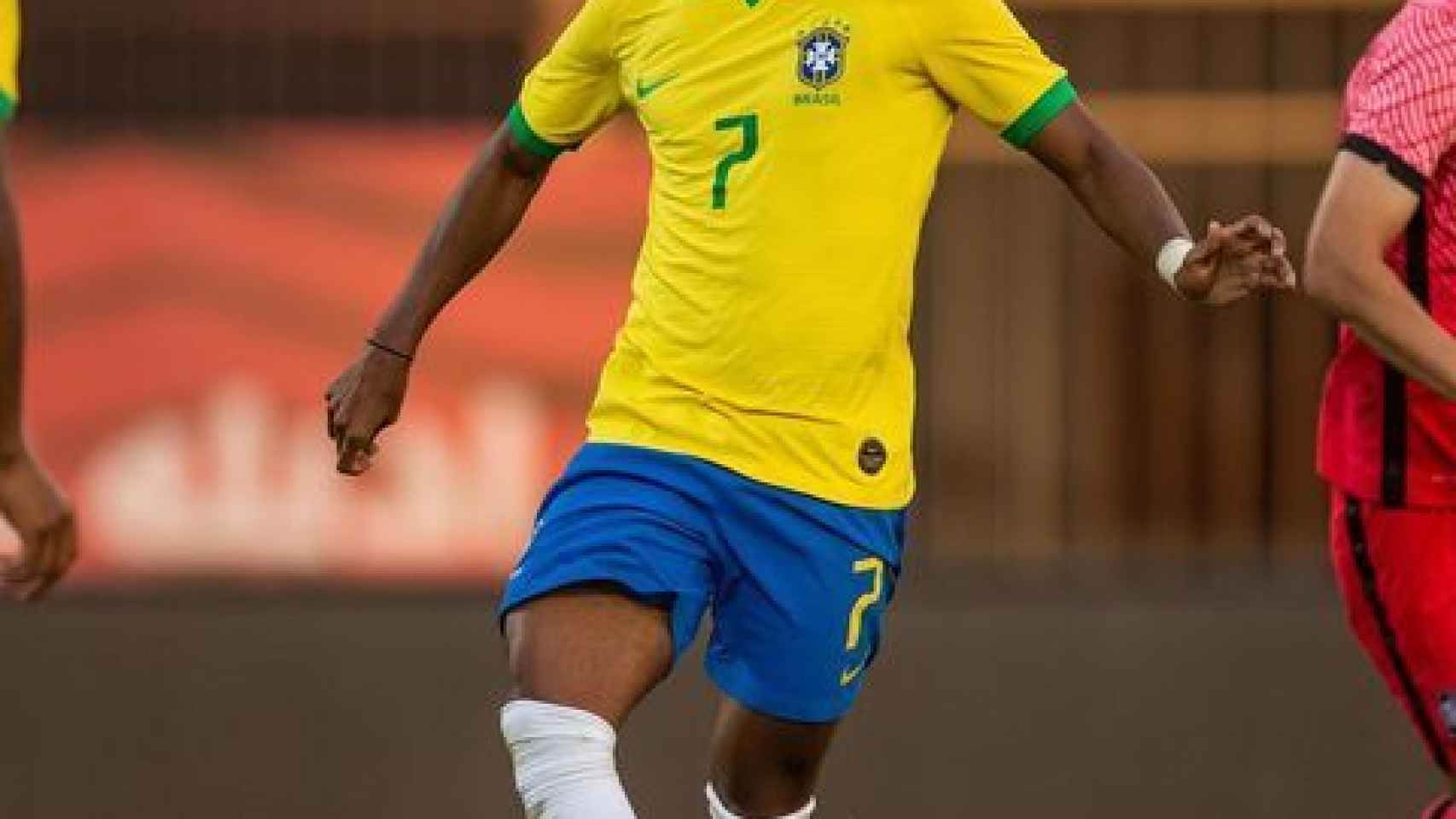 Rodrygo Goes, en un partido de la selección olímpica de Brasil. Foto. Instagram (@rodrygogoes)