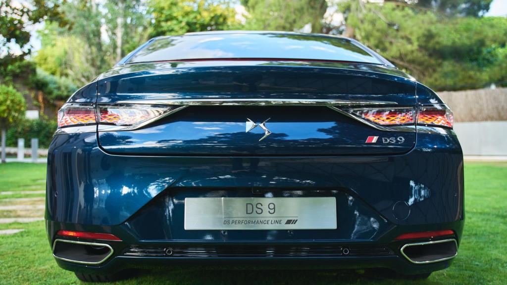 La variante más interesante es la que incorpora un sistema híbrido enchufable con 225 CV.