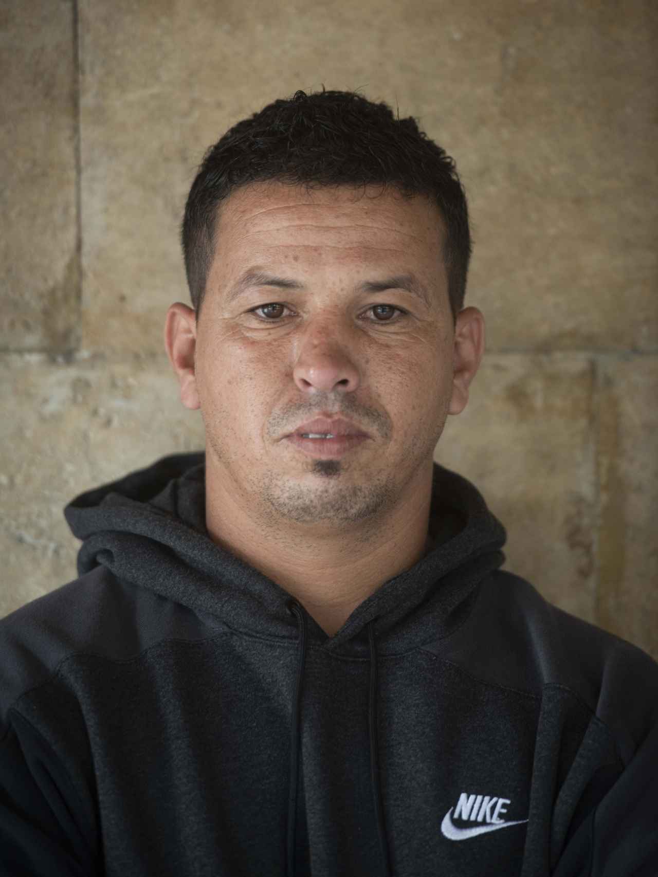 Youssef, marroquí de 33 años, quiere trabajar en el sector de la agricultura. En mi país no hay futuro.