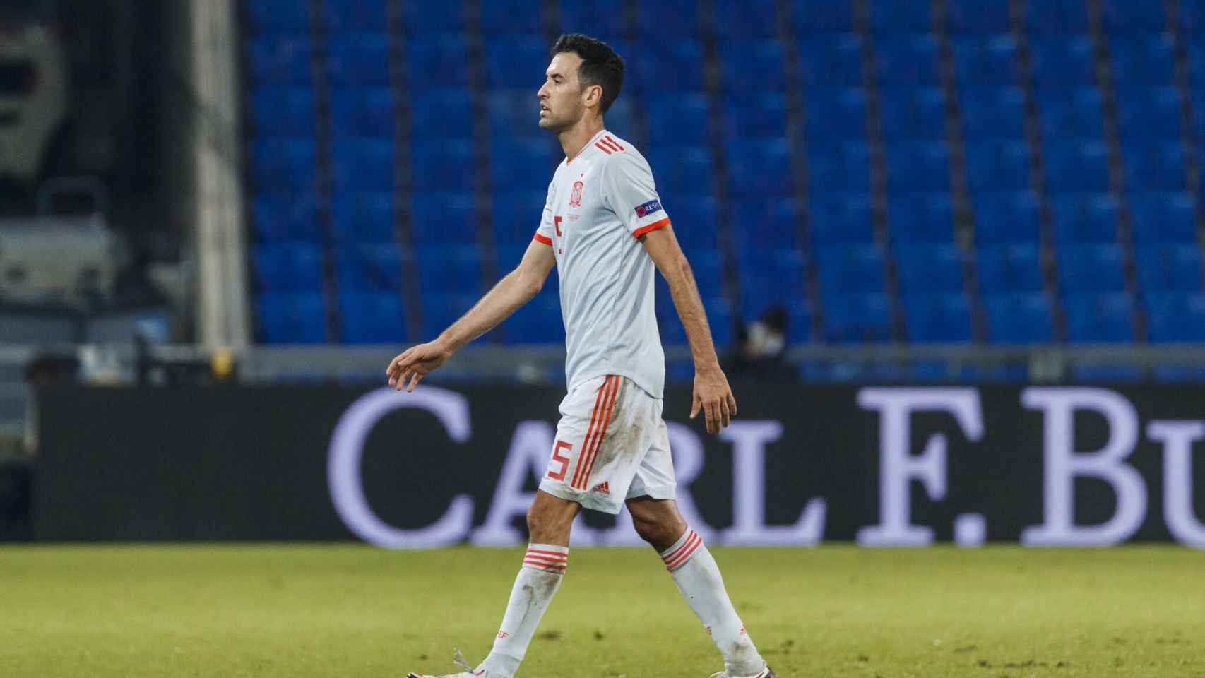 Sergio Busquets, durante el partido entre España y Suiza de la Nations League. Foto: Twitter (@SeFutbol)
