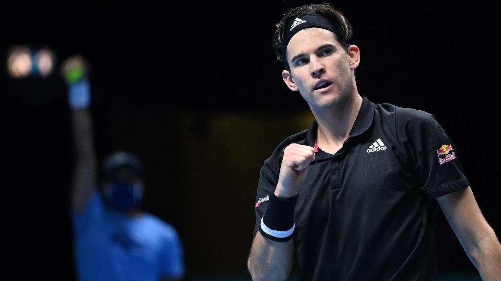 Thiem celebra su victoria frente a Tsitsipas en las ATP Finals 2020