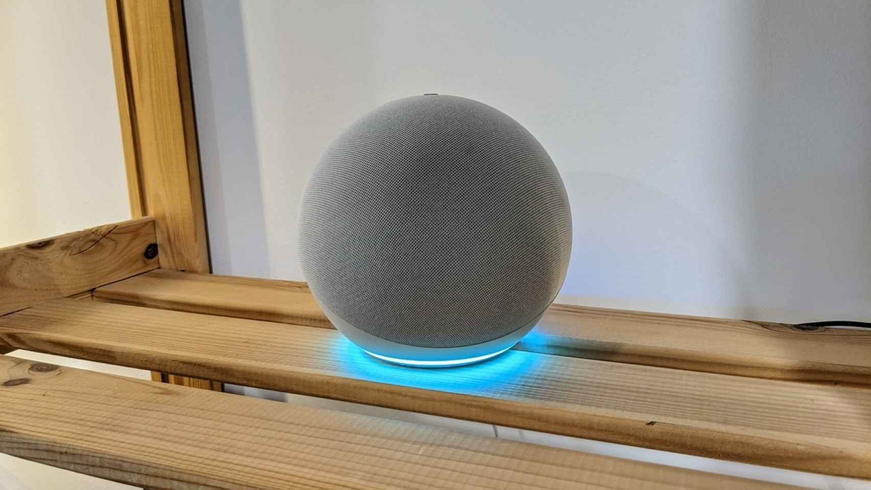 El Amazon Echo Dot es uno de los dispositivos compatibles con Alexa