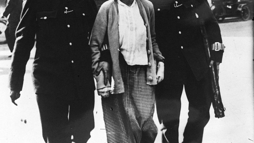 Una suffragette arrestada en 1914.