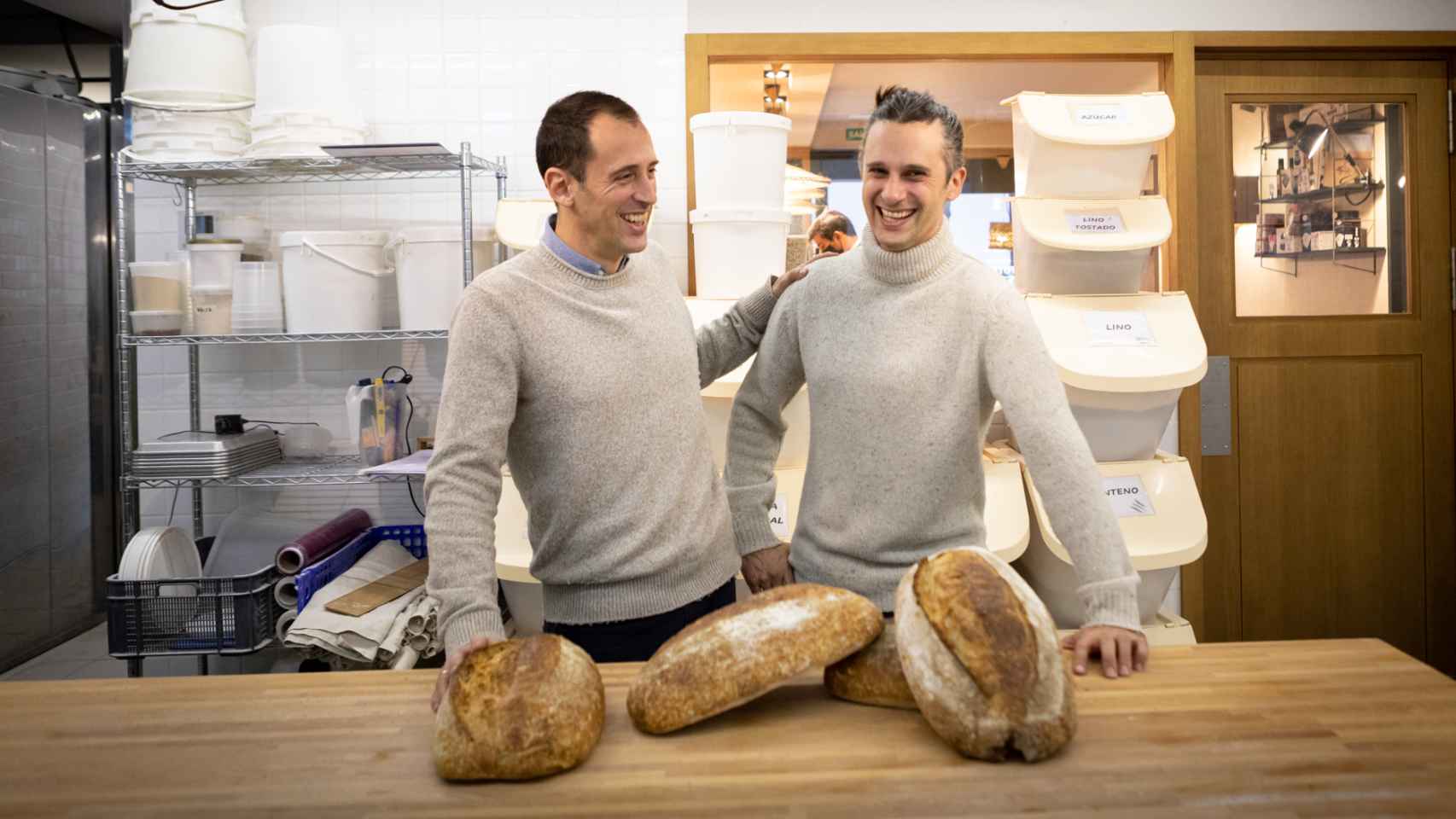 Alberto y Guido han sido galardonados por hacer el mejor pan de Madrid.