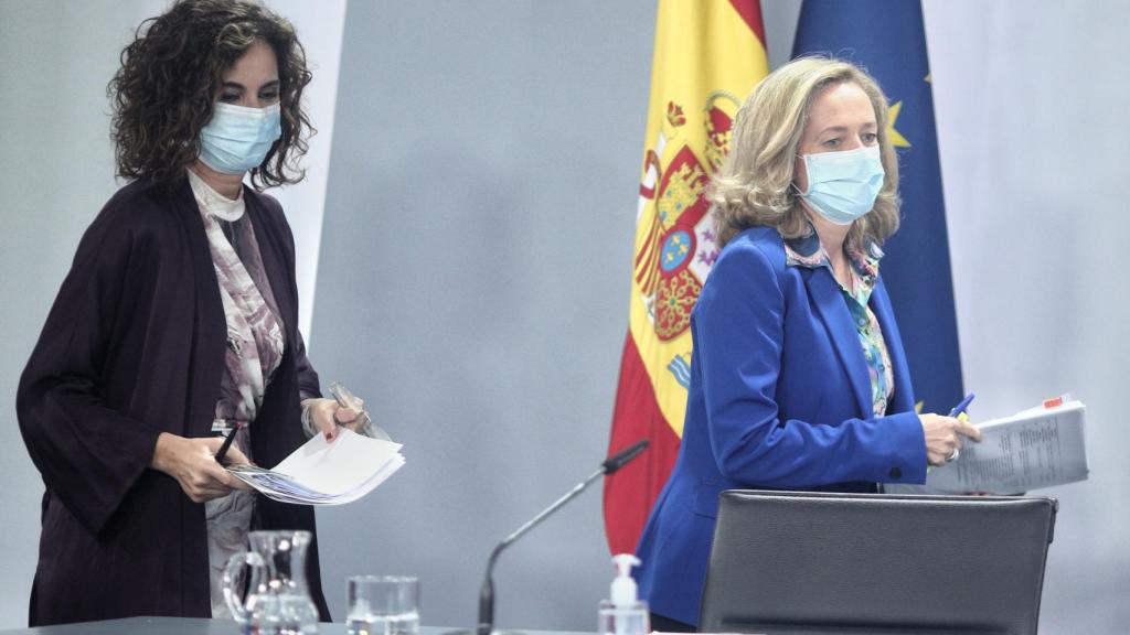 María Jesús Montero y Nadia Calviño, tras el Consejo de Ministros.