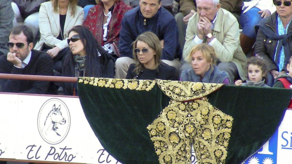 María José Campanario y Carmen Pardo en un evento taurino en el año 2011.