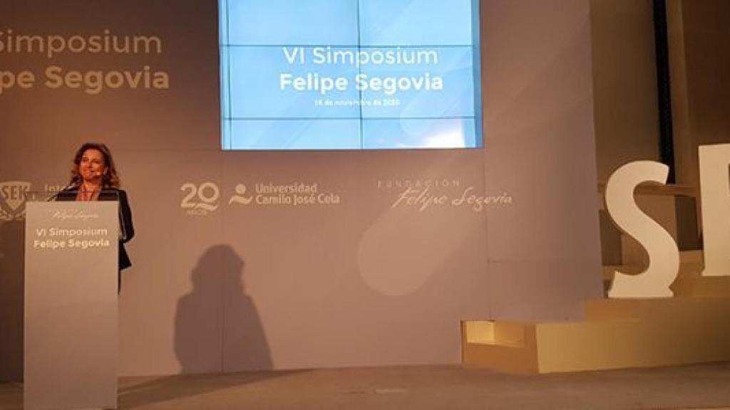 La presidenta de la Institución SEK, Nieves Segovia durante su intervención en el IV Simposium Felipe Segovia.