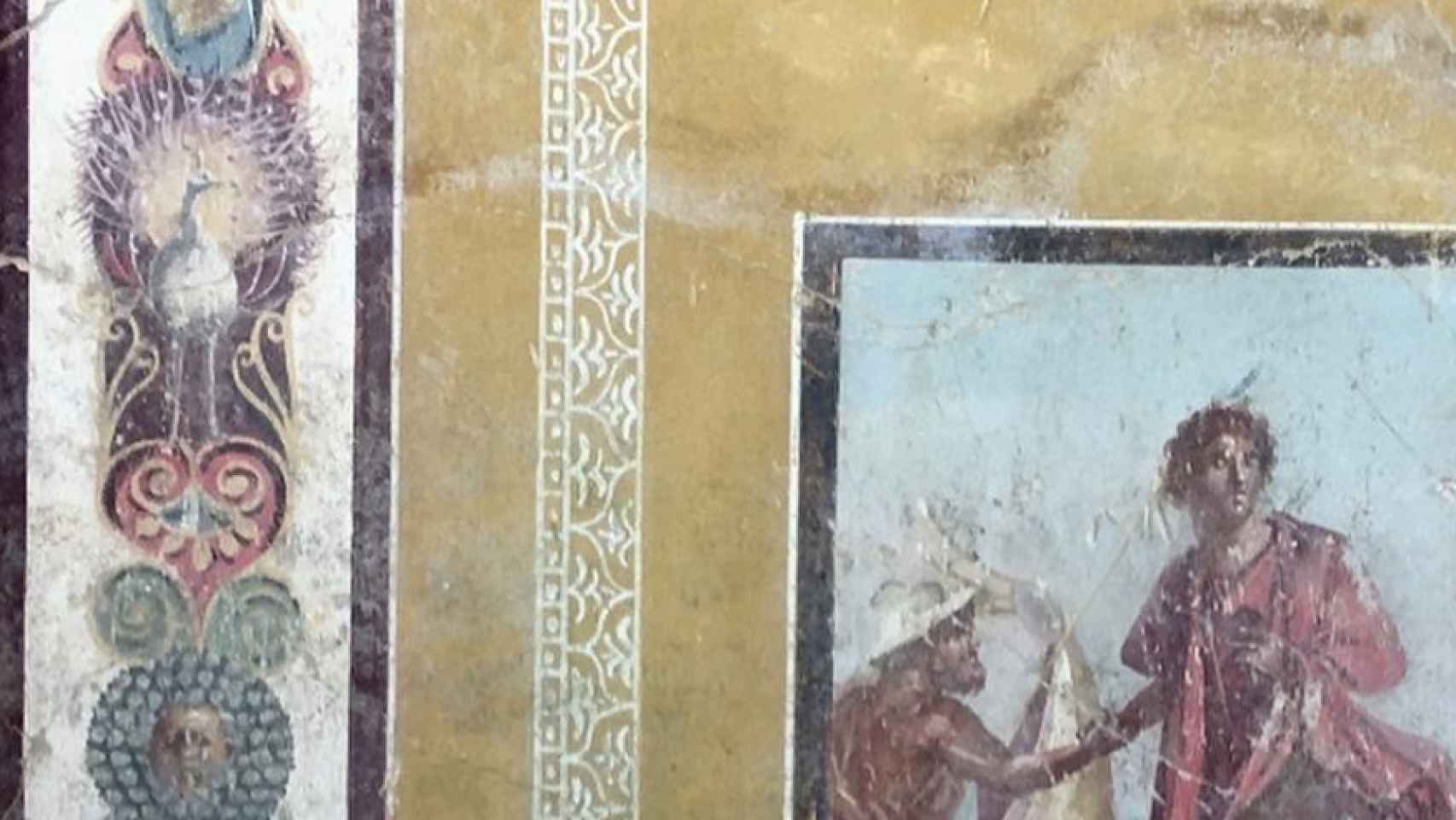 Los pavos reales decoran el fresco hallado en Pompeya.
