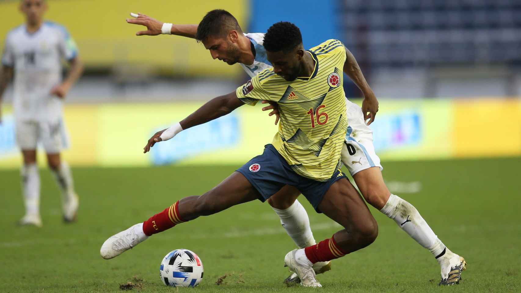 Lerma durante un duelo de la selección de Colombia
