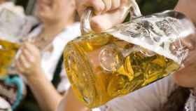 Una ingesta puntual pero excesiva de alcohol también supone un riesgo de mortalidad.