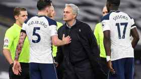 Mourinho celebra la victoria del Tottenham sobre el City Guardiola